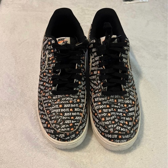 Mens Nike Just Do It Sneakers 10.5